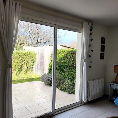 Prázdninový dům Maison Avec Jardin Au Calme *